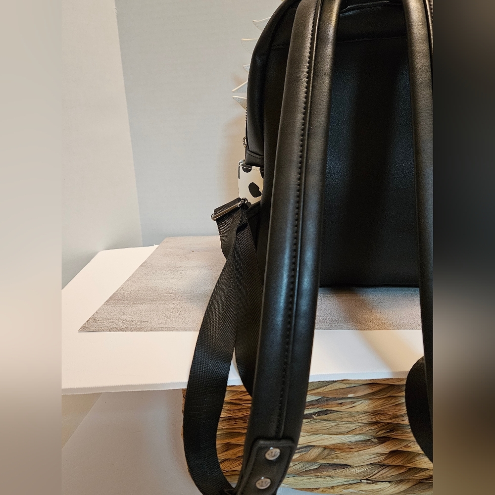 Disney Loungefly Cruella De Vil Mini Backpack - Picture 11 of 13